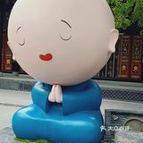 院内呢有曼陀罗，还有憨态可掬的小和尚