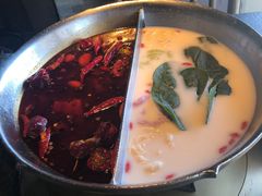 -湊湊火锅·茶憩(新中关购物中心店)