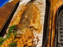 -老东镇啤酒屋海鲜加工·蒸汽海鲜·海鲜烧烤(台东店)