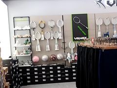 -YONEX苗江运动城(源深店)