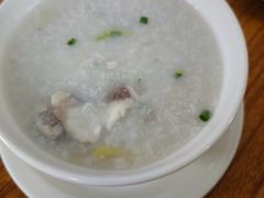 -河记肠粉店