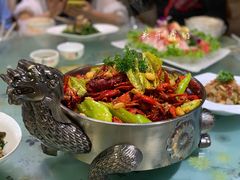 麻辣小龙虾-老东镇啤酒屋海鲜加工·蒸汽海鲜·海鲜烧烤(台东店)