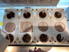 -UNI UNI(环亚凯瑟琳店)