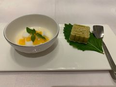 绿豆糕双皮奶时令水果-Yan Ting 宴庭中餐厅(上海静安瑞吉酒店)