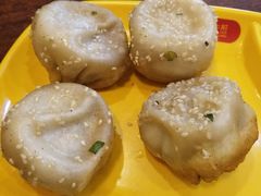 -小杨生煎(金山百联购物中心3楼店)
