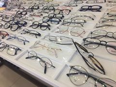 -三叶眼镜城·好视力眼镜店