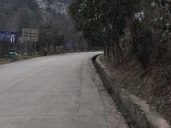 -抱龙峪