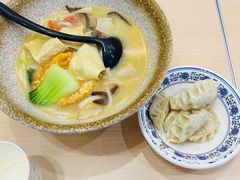 -蒙自源米线大王(普宁广场店)