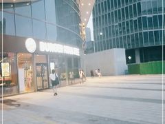 -宝龙城(杭州滨江店)