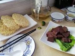 -墨脱石锅椰子鸡•香草鸭•东山羊(大东海店)