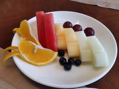 -百灵希尔顿逸林酒店大堂吧