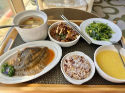 -臻康乃馨月子中心(集美店)
