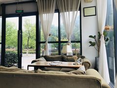 -MOMENT湖景餐厅(解放路店)