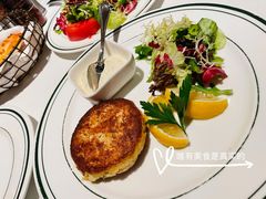 招牌蟹肉饼-Wolfgang’s Steakhouse 沃夫冈牛排馆(上海白玉兰广场店)