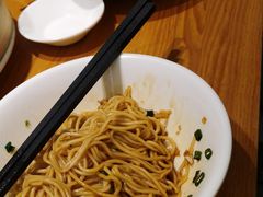 -诚铭记·虾仁汤包·成都小吃(融创店)