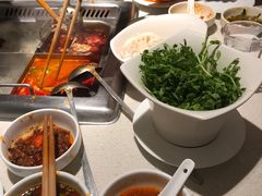 -海底捞火锅鲜切牛肉主题店(长寿路店)