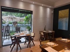 -Mark&Mars Restaurant