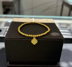 -周生生Chow Sang Sang(先天下店)