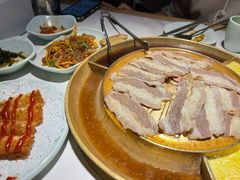 澳洲牛五花锅-猪啊牛呀羊啊铜盘烤肉(正大广场店)