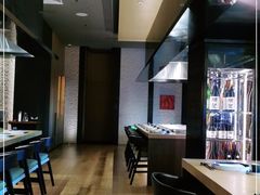 -丽思卡尔顿·炙焰·铁板烧餐厅
