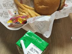 -The Habit Burger Grill 哈比特汉堡(复兴soho店)