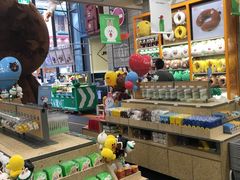-line friends(明洞旗舰店)