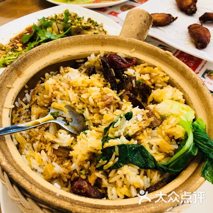 庙街老店·煲仔记