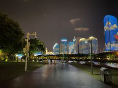 -万绿园