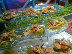 -鑫海汇海鲜烤肉火锅自助(七彩城店)