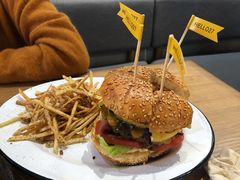 -HELLO 27 意面·沙拉·帕尼尼