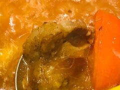 葡国番茄牛尾拼泰式冬阴功汤底-一哥澳门豆捞 · 十七年经典澳门火锅(四季天地店)