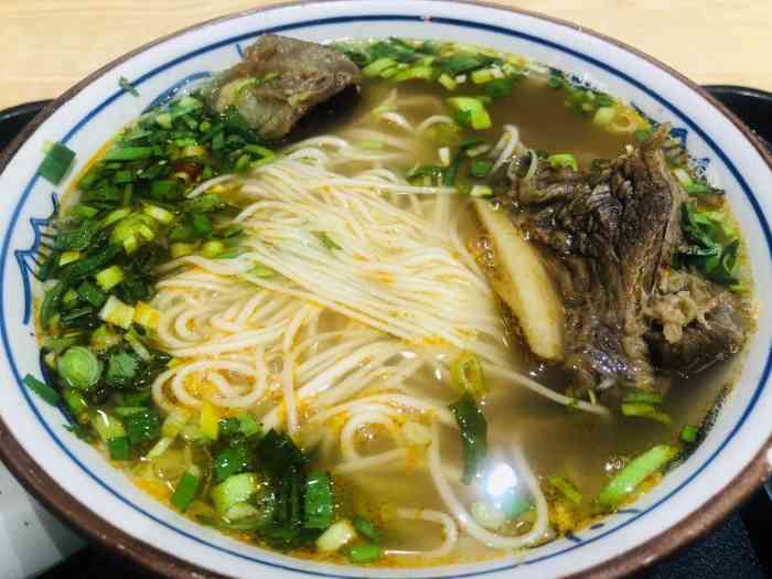 陈厚元牛肉面(台江万达店)