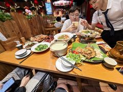 -老滇山寨•云南特色菜•地方菜•民族风情歌舞表演(金碧店)