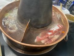 -楼外楼大刀肉传统火锅居(幸福街店)