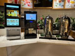 -咖啡苑自助餐厅·中国大饭店