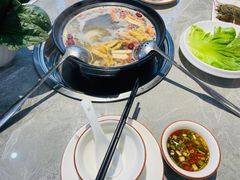 -濠轩阁特色生蚝火锅(水湾路店)
