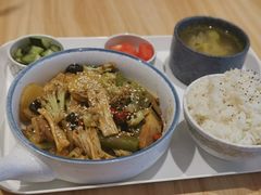 -轻蔬不用等·素食(江苏路店)
