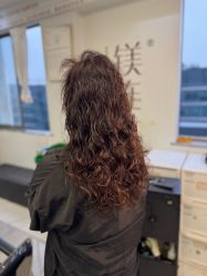 -镁连社·美联社