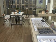 -康利眼镜·蔡司战略合作店(龙泉书房店)