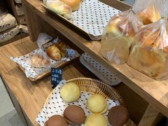 -沁屋面包店(人民东路店)