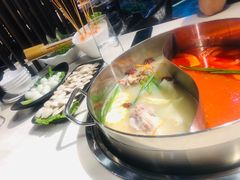 -围炉·川味鲜货火锅(万达珍珠坊店)