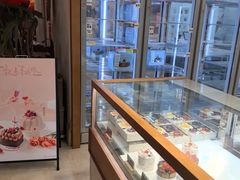 -山与蓝·轻糖鲜果蛋糕(勒泰店)
