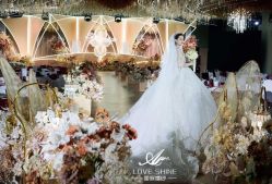 -LOVE SHINE婚纱·红鼎庄龙凤褂·妈妈装定制