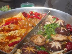 -湊湊火锅·茶憩(新中关购物中心店)