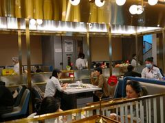 大堂-海底捞火锅(长宁路龙之梦店)