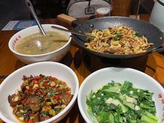 -炒师傅腊鲢鱼(左家塘店)