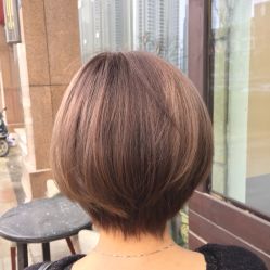 -茶发Salon·烫发染发理发