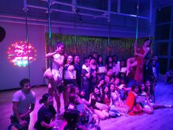 点击看大图 -桃秘钢管舞Peach Pole Fitness
