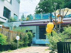 -Cafe In Little Forest