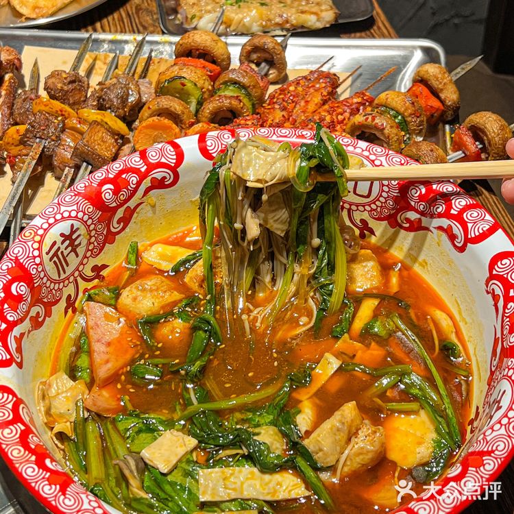 西安‼️chao正宗的东北烧烤来小破店吃甜麻肥哈!